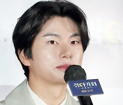 [머니S포토] 이이경 "채서진과 커튼콜 작에서 마주..심야카페 잘돼어 시즌2 꿈꿔본다"