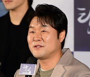 [포토] ‘탄생’ 윤경호, 진지한 연기로