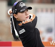 [Ms포토]이소미 '홀인원 노리는 아이언 티샷'