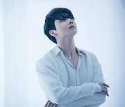 방탄소년단 정국, '카타르 월드컵' 개막식 참여…OST 작업도