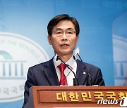 조경태 "금투세 내년 강행 철회해야…독배 드는 것"