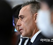 [포토]파울루 벤투 감독, '카타르 월드컵 호성적을 위해'