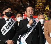 이재명 "이태원 참사 현장 인력 심리치료 명문화 필요"