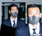 김영권,'결의에 찬 눈빛으로 출국' [사진]