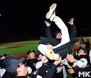 조마조마 이종박 감독 ‘하늘을 나는 기분’ [MK포토]