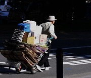 한국 노인 10명 중 4명이 빈곤… 기초연금 얼마나 도움 됐나 [팩트! 국민연금]