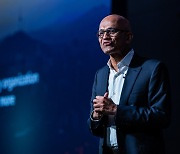 Microsoft CEO discusses cooperation with SK, NCSoft chiefs