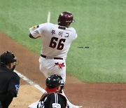 로즈에 이어 푸이그도 MLB '영구 제명'?...둘 다 신시내티서 불법 베팅