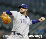 역대 12번째 주인공? MLB.com “마틴 페레즈, TEX의 QO 수락할 것”