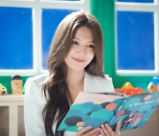 소녀시대 최수영 "팬래터 읽기 좋아해…팬들 서사 담겨 있어"('팬레터를 보내주세요')