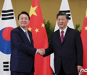 외교부 "시진핑, 한반도 문제 '건설적 역할' 하겠다 말해"