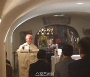 유흥식 추기경 "바티칸서 韓영화 '탄생' 상영해 감동..'탄생'팀 축복"