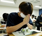 초고난도 문항 줄고 중상난도 늘어… 중위권 변별력 커질 듯 [2023 대입 수능]