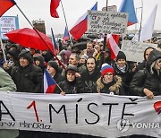 CZECH REPUBLIC VELVET REVOLUTION