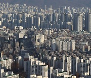 서울 아파트 매수심리 10년 3개월 만에 최저...70선 붕괴