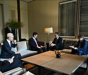 이재용, 스페인 총리와 반도체 협력 논의... 해외 VIP들과 '경제협력' 광폭 행보