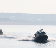 재난대응 훈련, 항공기 불시착에 '승객을 구조하라'