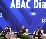 ABAC와의 대화, 박수하는 한덕수 총리