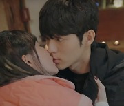 오유진, 유정후에 취중 'KISS'..친구 사이 어쩌나 (뉴연플리) [Oh!쎈 리뷰]