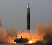 "북, ICBM 발사…비행 1000km·고도 6100km, 속도 마하 22"
