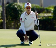 김효주, LPGA 시즌 최종전 2R 단독 2위…선두와 5타차