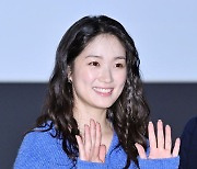 김혜윤,'복근 뽐내며 사랑스럽게 손인사' [사진]