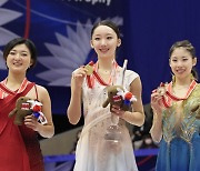 ’피겨장군’ 김예림, 김연아 이후 첫 그랑프리 金…파이널 진출