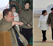 김정은, 딸 손잡고 ICBM 발사 지도… 한미, B1B 전폭기 전개(종합)