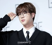 방탄소년단 진, 11월 보이그룹 개인브랜드 평판 1위