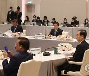 APEC 이틀차 본회의 참석한 한덕수 국무총리