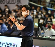 [KBL 현장인터뷰] 서동철 KT 감독 "2라운드 들어 팀워크 좋아지고 있다."