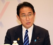 일본 한달새 장관 3명 낙마…총무상, 정치자금 문제로 경질돼