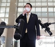 [속보]尹대통령, 23일 1차 수출전략회의 주재…민간 수출 수주 어려움 해소