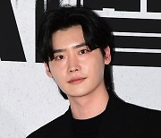 [공식] 이종석, 코로나19 확진 "'데시벨' 무대 인사·예정된 일정 취소"