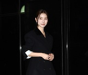 [Ms포토]김소은 '어마어마한 킬힐신고'