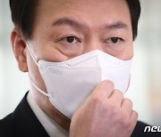 민주 "MBC 좌표찍기·전용기 배제·도어스테핑 중단…이게 악의적"