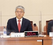 기초연금 더 주나, 국민연금 올리나…국회 논의 본격화