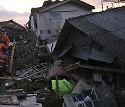 인니 자카르타 인근서 규모 5.6 지진…최소 46명 사망
