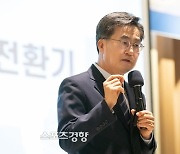 김동연 지사, 정부 향해 쓴소리 내며 ‘경제 행보’