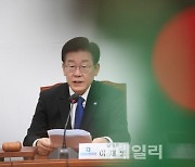 기소된 `李 측근` 김용…박용진 "`당헌 80조` 판단할 때 됐다"