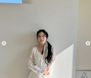 '김포 고현정' 나비, 다이어트가 최고의 성형? 15㎏ 감량에 180도 달라진 '미모'