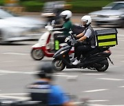 "수리비가 중고가 보다 비싸네"…오토바이 부품가 공개 추진