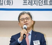 [포토]현상순 아시아경제 회장, 제17회 한양언론인상 수상