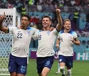 축구종가 잉글랜드의 19살 막내, 새 역사를 쓰다