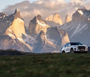 쌍용차, 칠레 토레스 국립공원에서 SUV ‘토레스’ 글로벌 출시