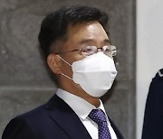 '대장동 키맨' 김만배, 석방 이틀 앞…폭로전 가세하나