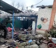 우크라軍 러시아 '포로 처형' 논란 확산...러 "복수할 것"