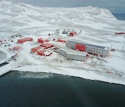 정부, 세계 6번째 남극 내륙 기지 만든다···북극 탐험 위해 1만5000t급 차세대 쇄빙선 건조