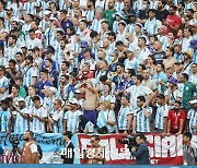 [포토] 표정 굳은 아르헨티나 팬들