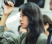 ‘아하아’ 김설현, 번아웃 직장인 완벽 동화…‘이여름’에 착붙